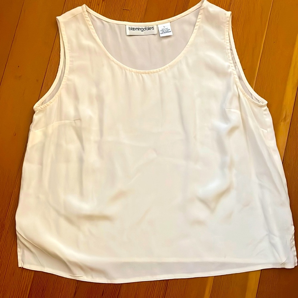 Creamy white 100% silk shell tank size L Bloomingdales